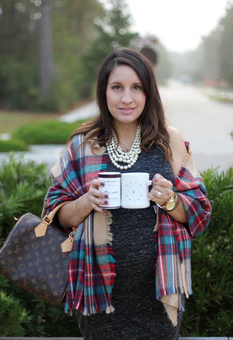 petite-fashion-blog-pretty-in-her-pearls-houston-style-maternity-style-rise-and-shine-diner-mug-my-cup-of-cocoa