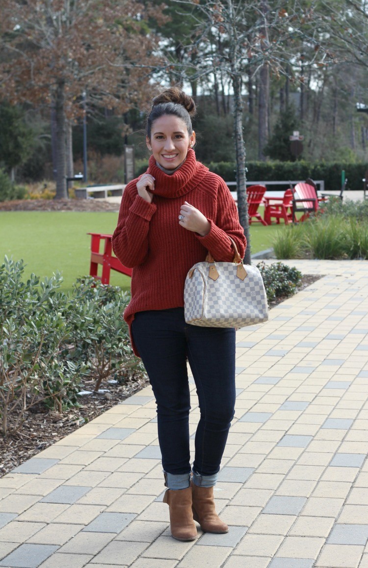 Turtleneck sweater, skinny jeans, and booties, Pretty In Her Pearls, Hosuton Blogger, Petite Blogger, Style Blogger