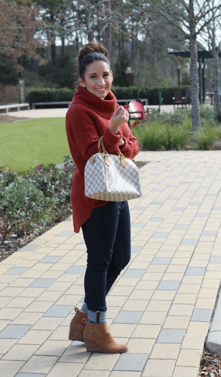 Turtleneck sweater, skinny jeans, and booties, Pretty In Her Pearls, Hosuton Blogger, Petite Blogger, Style Blogger