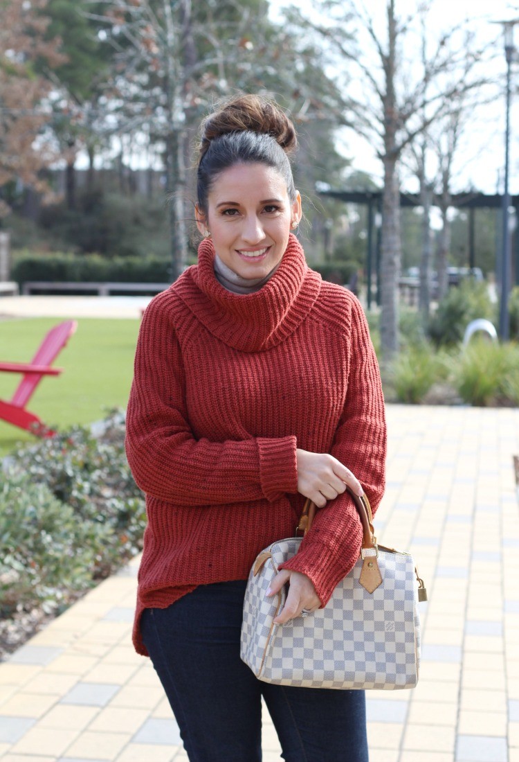 Turtleneck sweater, skinny jeans, and booties, Pretty In Her Pearls, Hosuton Blogger, Petite Blogger, Style Blogger