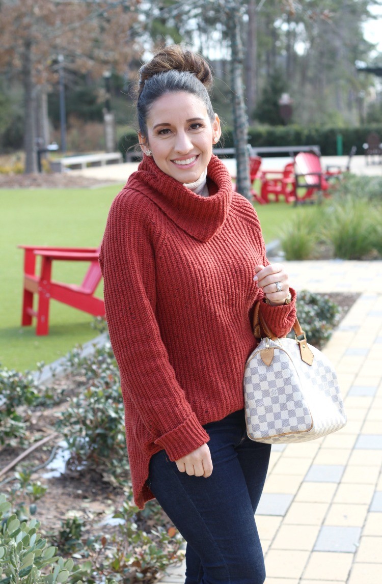 Turtleneck sweater, skinny jeans, and booties, Pretty In Her Pearls, Hosuton Blogger, Petite Blogger, Style Blogger