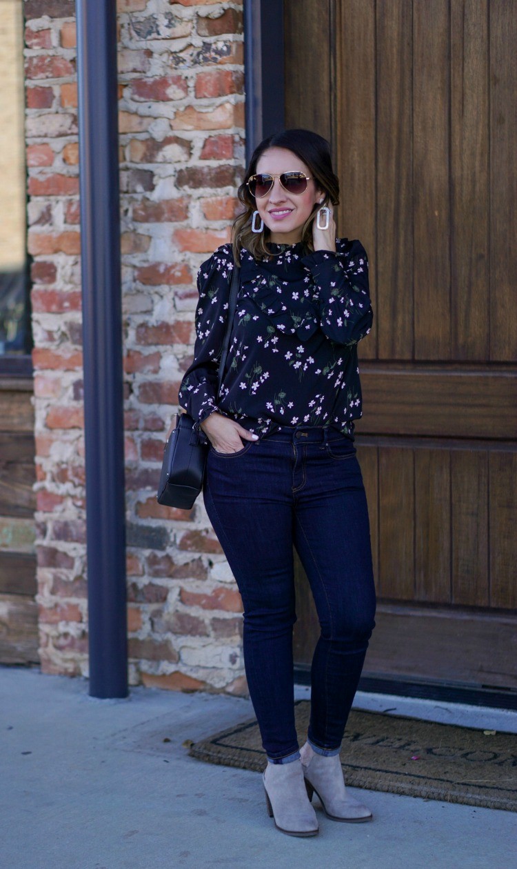 Ann Taylor Floral Blouse and Dark Wash Skinny Jeans, New Years Eve Relxed Outfit