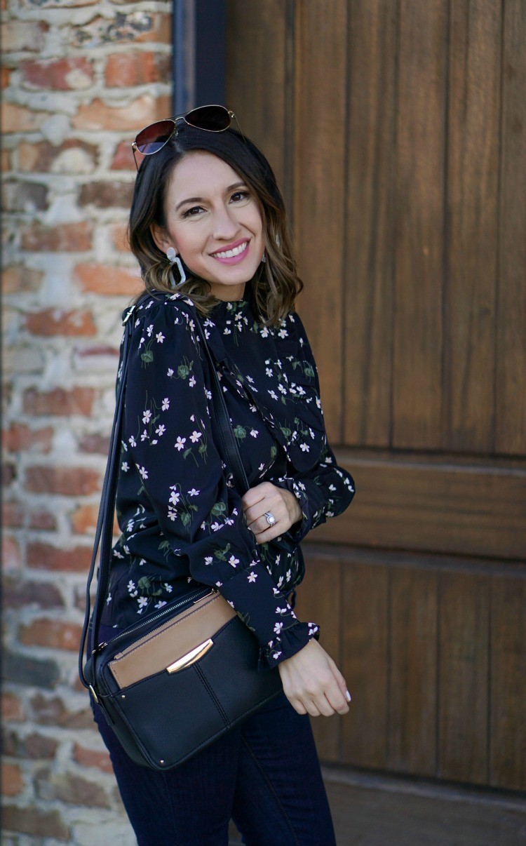 Ann Taylor floral mock neck blouse, skinny jeans and the stylish camera bag you need